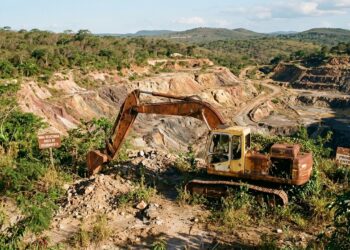 Uma mina esquecida no interior do Brasil esconde o segundo maior depósito de um mineral que vale mais que ouro e ninguém estava prestando atenção