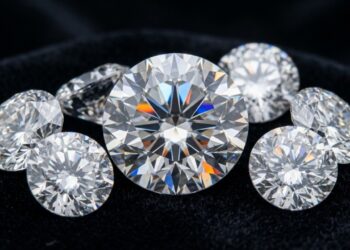 A ciência acaba com a ideia famosa sobre diamantes: eles não duram tanto e nem são tão raros assim