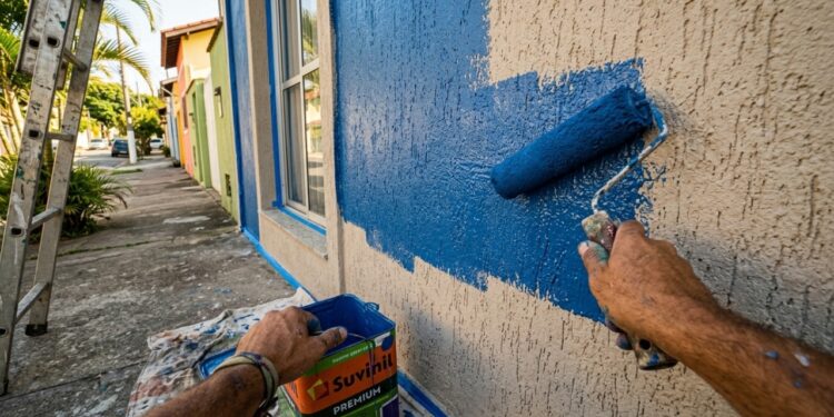 Engenheiro civil revelou o que sempre faz antes de pintar parede externa, e quase ninguém fora da profissão conhece esse passo