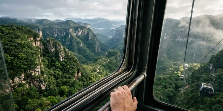 A cidade a 310 km de Fortaleza que guarda paisagens que parecem de outro planeta Ubajara, no Ceará, mistura caverna, teleférico, parque nacional e formações naturais que rendem pauta de ciência, geologia e turismo.