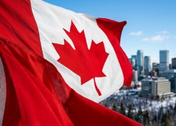Por que a folha da bandeira do Canadá tem exatamente 11 pontas (e o motivo vai te surpreender)