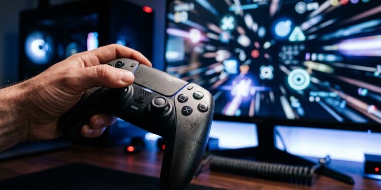Quem joga videogame de ação aprende mais rápido em testes usados para selecionar pilotos militares, segundo estudo científico