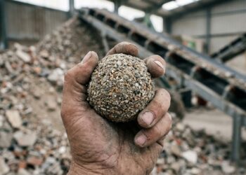 Adeus, areia natural: areia reciclada de resíduos da construção tem mesma performance e preço menor