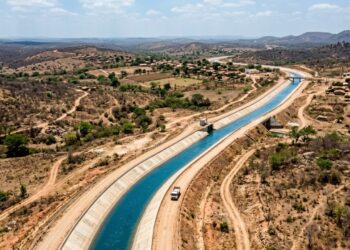 Os cientistas ficam surpresos: criam um rio artificial de 145 km para levar água a uma das áreas mais secas da região
