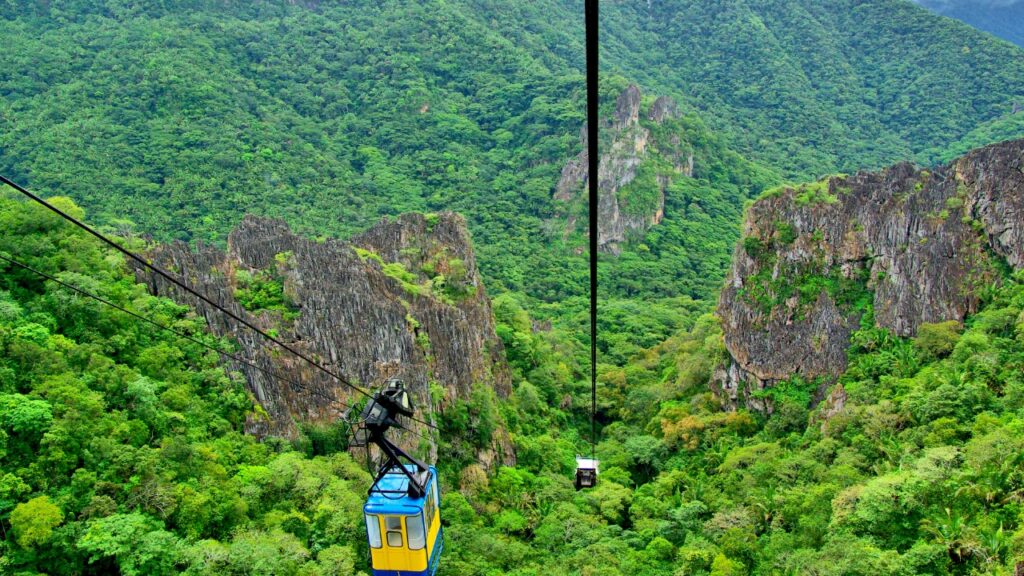A cidade a 310 km de Fortaleza que guarda paisagens que parecem de outro planeta Ubajara, no Ceará, mistura caverna, teleférico, parque nacional e formações naturais que rendem pauta de ciência, geologia e turismo.
