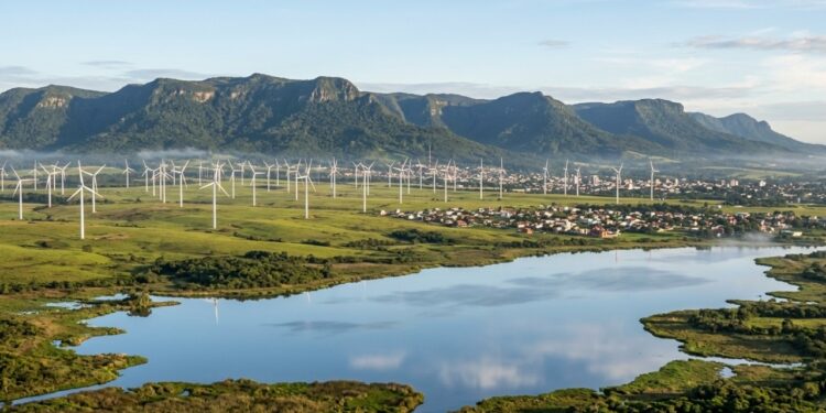 Entre torres gigantes e 23 lagoas uma cidade esconde uma paisagem que parece impossível