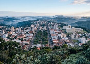 Esta cidade paranaense surpreende com universidades e boa infraestrutura