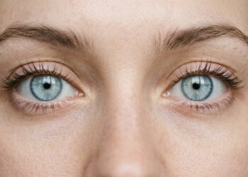 O segredo dos olhos azuis, verdes e castanhos: 5 diferenças que a ciência revela