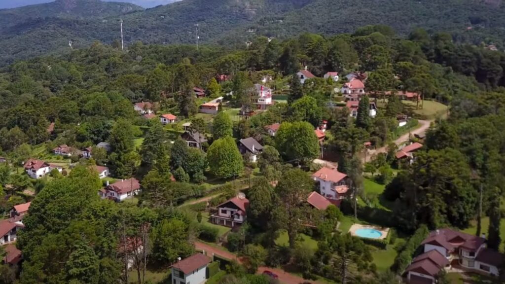 A cidade mineira a 1.550 metros onde o frio esconde uma inesperada história europeia