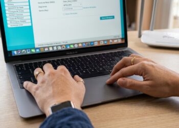 Como acessar o painel do roteador para mudar a senha do Wi-Fi