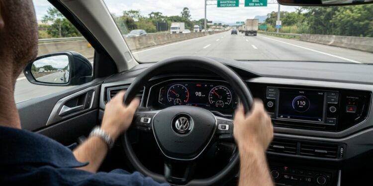 Por que o volante do carro treme ao frear em velocidade alta? O sinal de alerta que a maioria dos motoristas ignora sem saber o risco