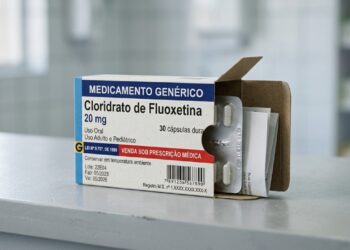Para que serve aquele espaço vazio que sempre sobra dentro das caixas de remédio?