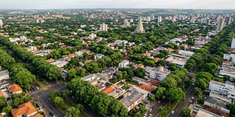 Cidade planejada no Paraná tem 98,6% dos moradores em ruas arborizadas e aparece entre as líderes em qualidade de vida