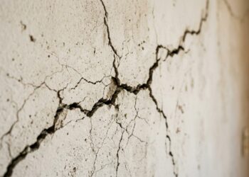 Um erro que racha a parede: qual o tempo certo de cura do reboco antes de pintar?