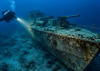 Após 13 anos de busca, mergulhadores encontram a 96 metros o LS 6, embarcação alemã da Segunda Guerra Mundial perdida desde 1943