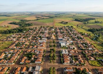 O município paranaense que marca 100% em rede de esgoto no ranking, supera 26 capitais e tem menos de 12 mil habitantes