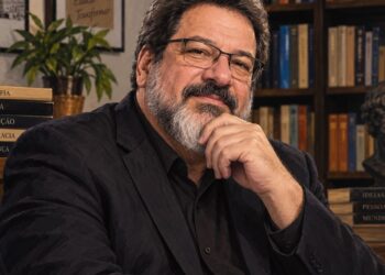 Mário Sérgio Cortella, filósofo brasileiro: “Faça o teu melhor na condição que você tem, enquanto você não tem condições melhores para fazer melhor ainda” — a reflexão para quem trabalha com o que tem e sente que nunca é suficiente