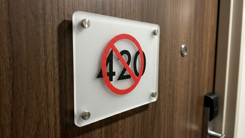 Por que muitos hotéis pulam os quartos 13 e 420