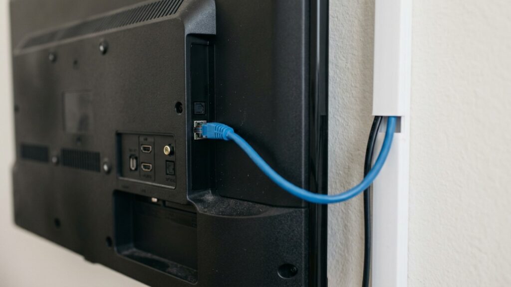 Qual é melhor para conectar a TV à internet: Wi-Fi 2,4 GHz, Wi-Fi 5 GHz ou cabo Ethernet?