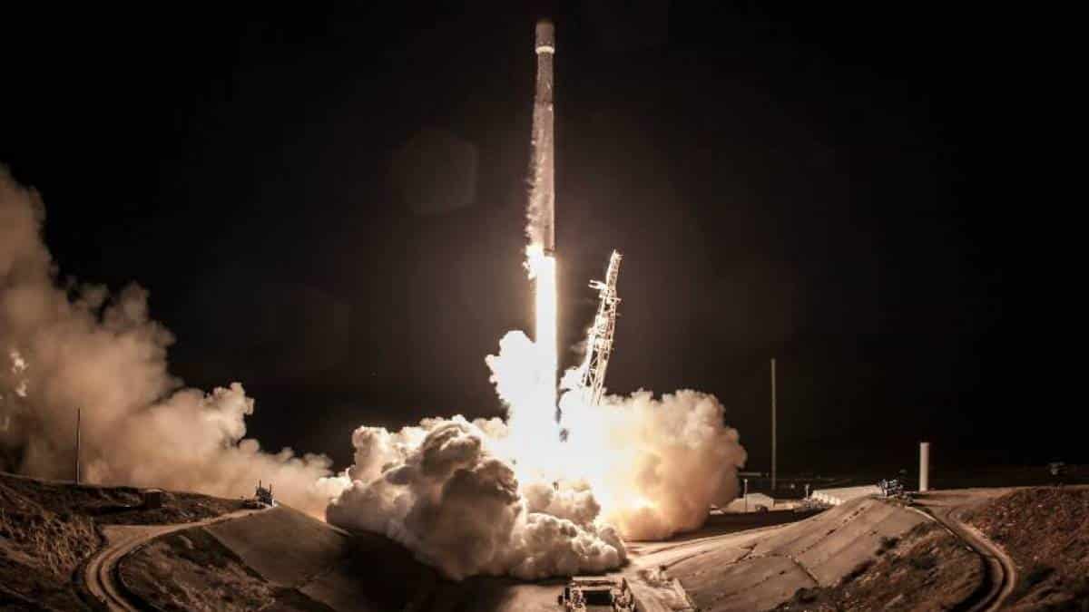SpaceX lança foguete Falcon 9; veja como foi