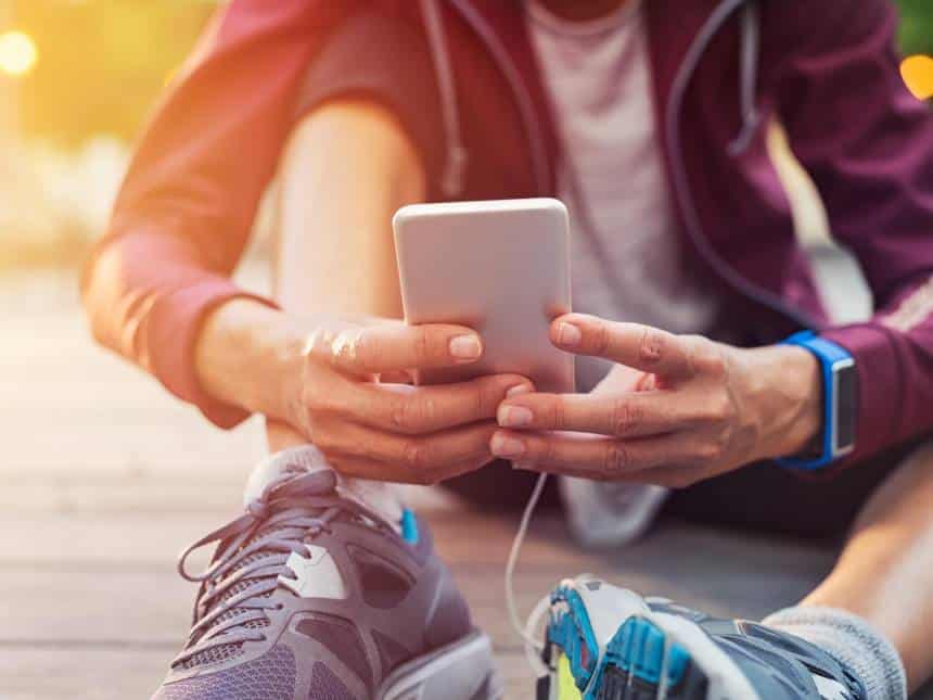 20190531075545_860_645 Apps fitness: conheça o risco de usar o celular como personal trainer