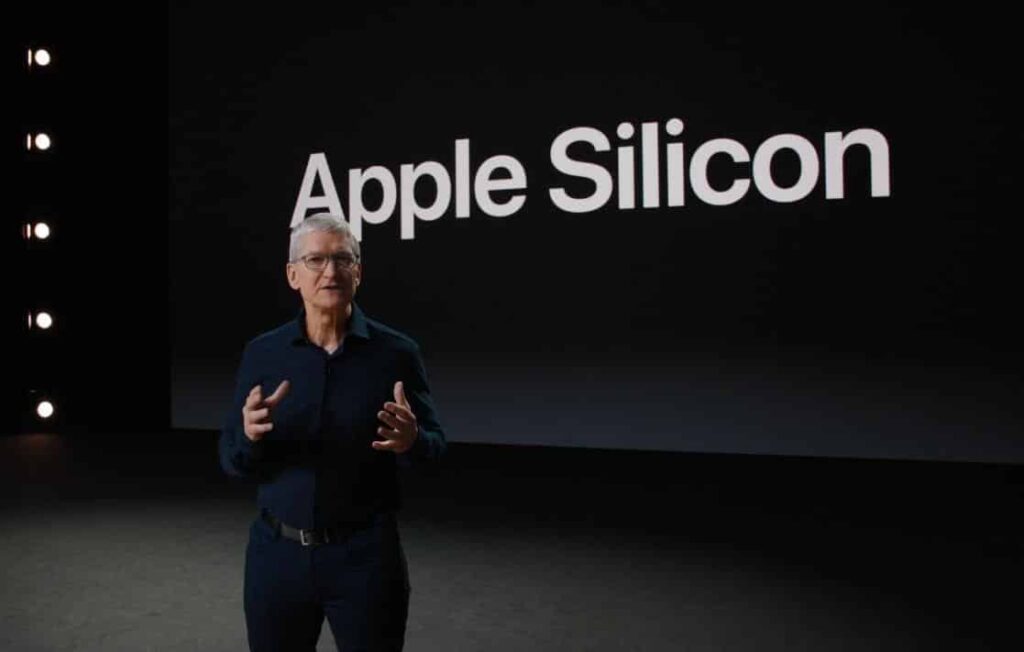 Foi durante a WWDC de 2020 que a Apple anunciou a migração dos Macs de processadores Intel para chips próprios baseados na arquitetura ARM, chamados Apple Silicon