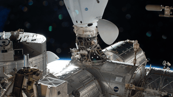 Astrobees Nasa divulga as melhores imagens científicas da Estação Espacial Internacional em 2020