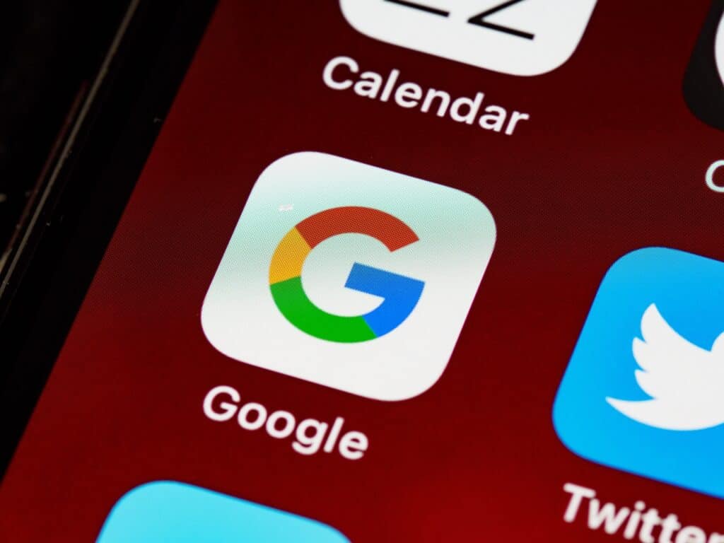 satellite-3977165_1920-1024x538 Google segue ‘nos bastidores’ de tecnologias de IA para fins militares
