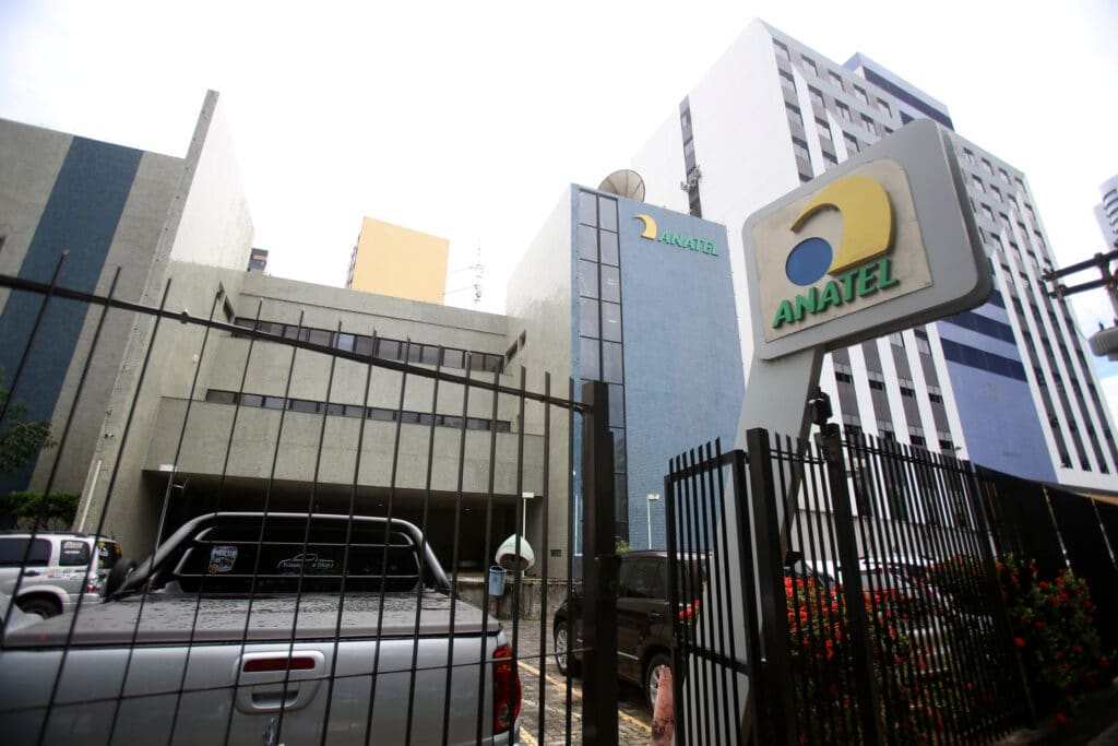 fachada da sede da anatel