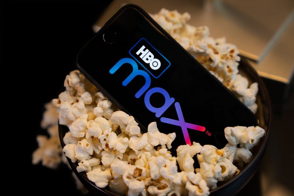 Logo do HBO Max na tela do smartphone.