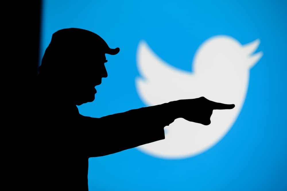Twitter restaura conta de Trump após incitar rebelião no Capitólio dos EUA