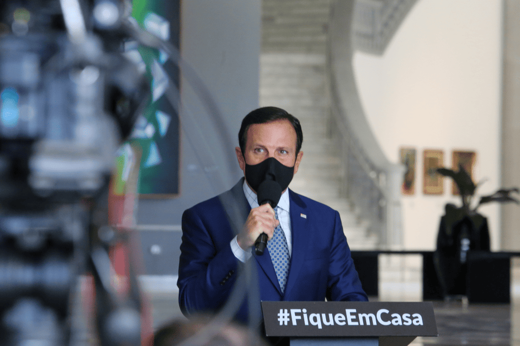João Doria, governador de São Paulo anuncia vacinação para motorista de ônibus