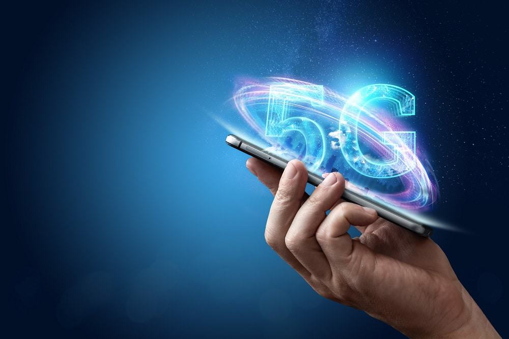 Ilustração de um smartphone 5G
