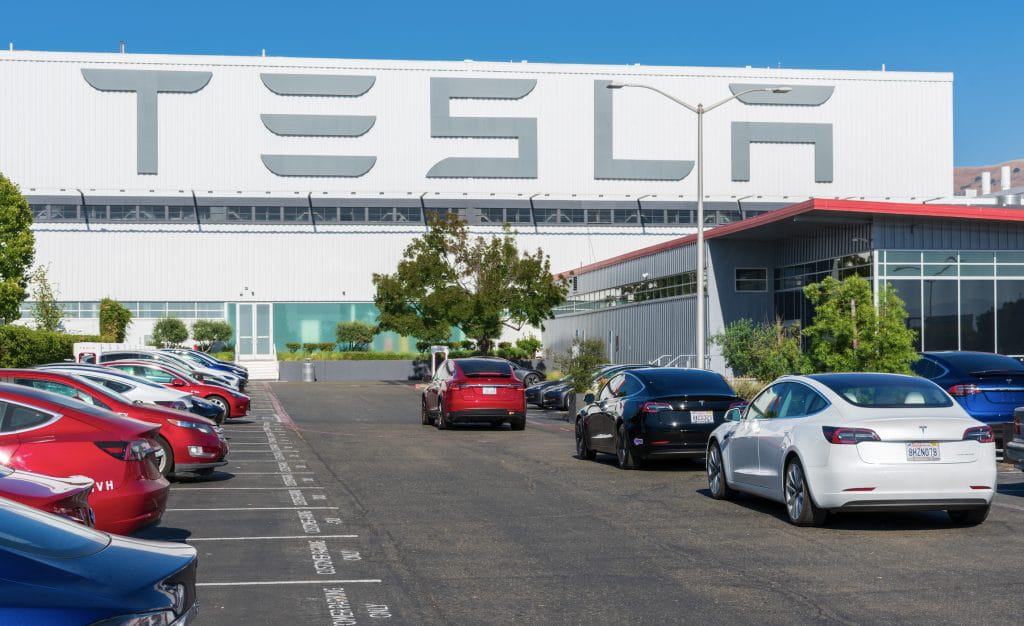 Fábrica da Tesla em Fremont, na Califórnia