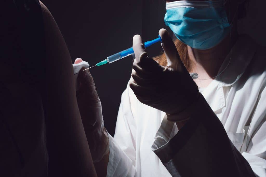 Pandemia da Covid-19 acelera descoberta de vacinas para outras doenças