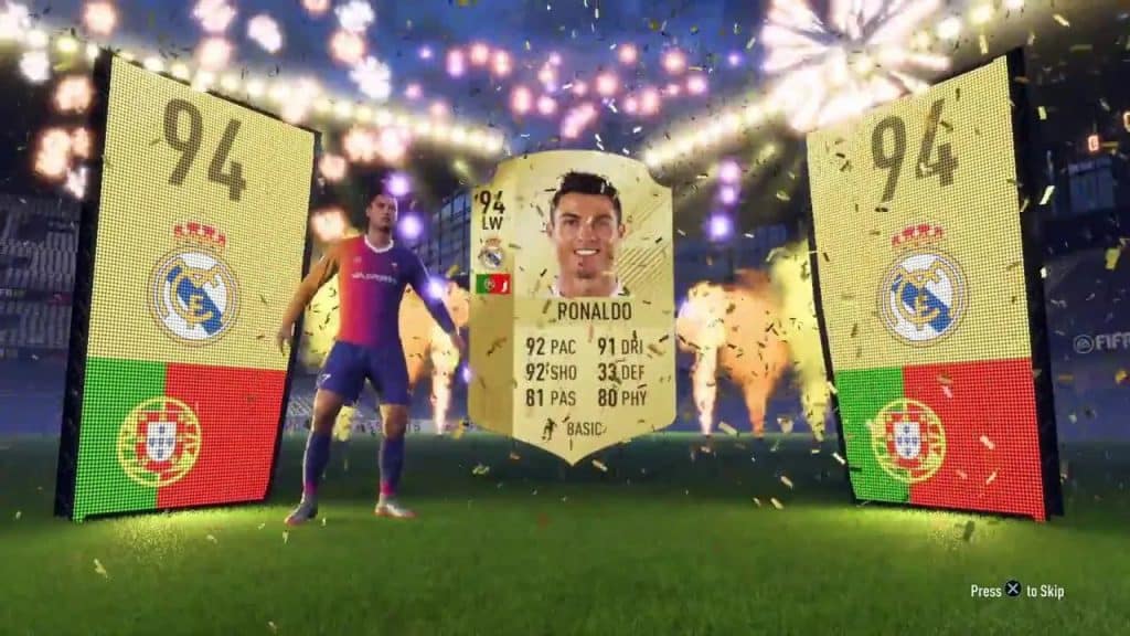 Loot boxes podem ofertar itens raros dentro dos games, como Cristiano Ronaldo em 'Fifa'. Imagem: EA/Reprodução