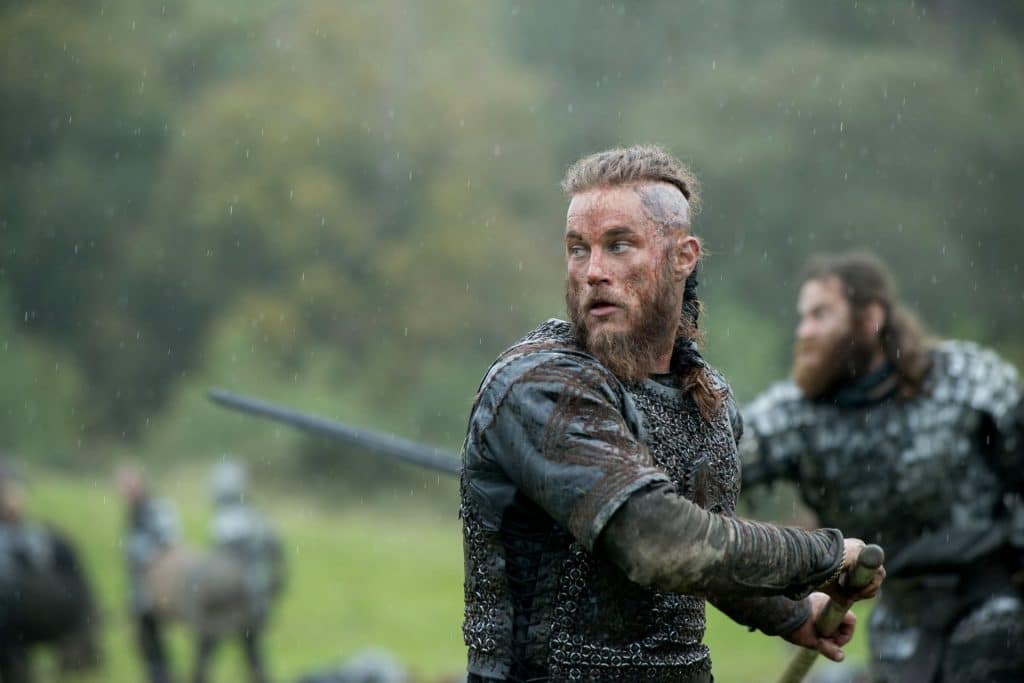 Travis Fimmel como Ragnar Lodbrok em 'Vikings'. Imagem: Fox Studios/Divulgação
