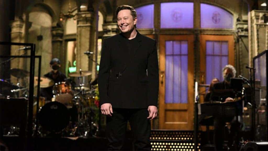 Elon Musk no SNL. Fonte: Reprodução / YouTube