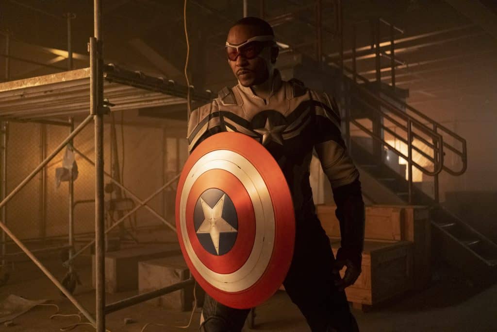 Anthony Mackie como Sam Wilson em Falcão e o Soldado Invernal