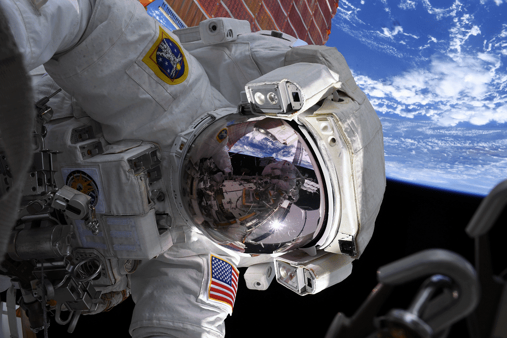 astronauta estação espacial