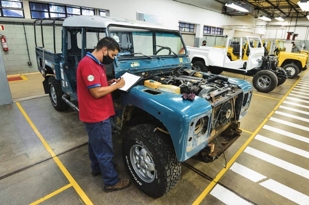 Land Rover Brasil vai restaurar carros antigos em fábrica. Imagem: Divulgação