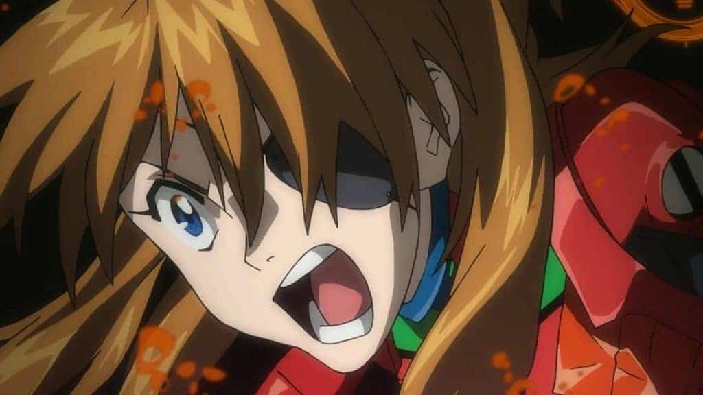 A personagem Asuka aparece trajando seu uniforme e usando um tapa-olho. 