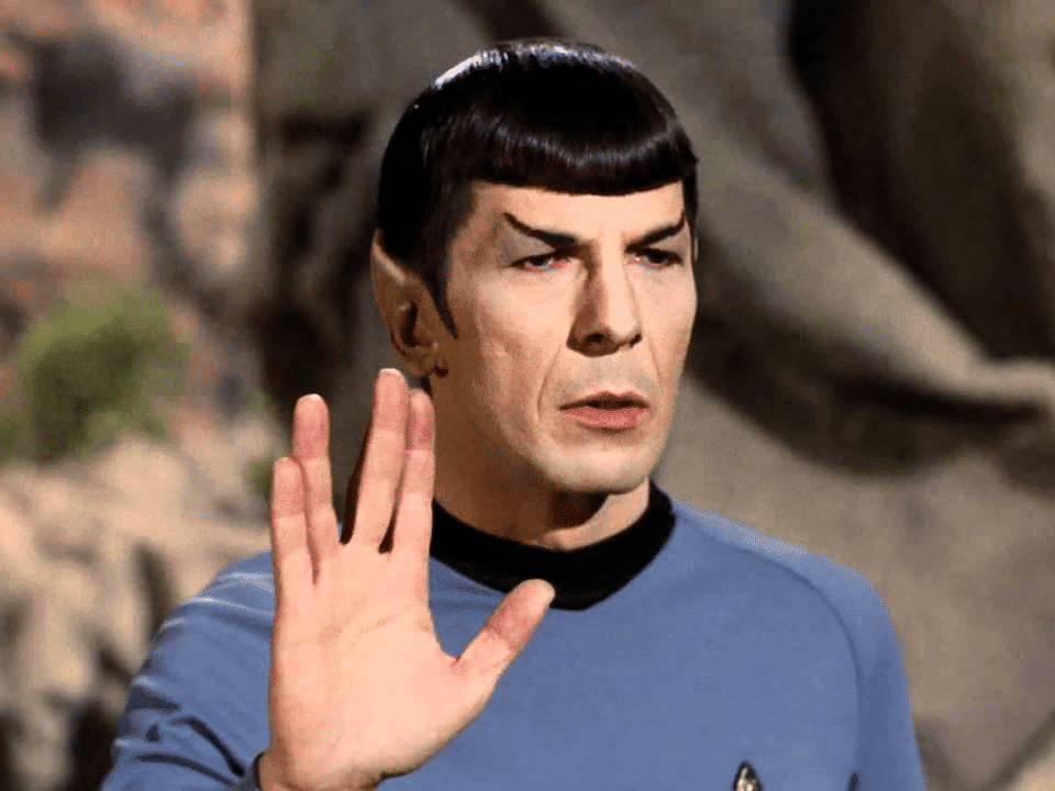 Quais são os alienígenas mais icônicos da cultura pop? Conheça os 10 mais famosos A cultura pop é uma jornada fascinante pelo universo da ficção, repleta de personagens que conquistam nossos corações e se eternizam na memória coletiva. Mr. Spock, personagem de Jornada nas Estrelas homenageado com o nome em um asteroide