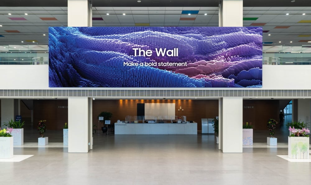 Imagem de divulgação da Samsung mostra o display The Wall, com mil polegadas de tamanho. Empresa lançou nova versão do produto em julho de 2021