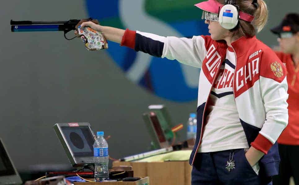 Vitalina Batsarashkina the witcher medalha amuleto olimpiadas