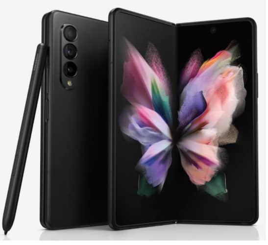 Imagem vinda de vazamento sugere como será o visual do Galaxy Z Fold 3, com suporte à S-Pen. Imagem: Evan Blass / Twitter