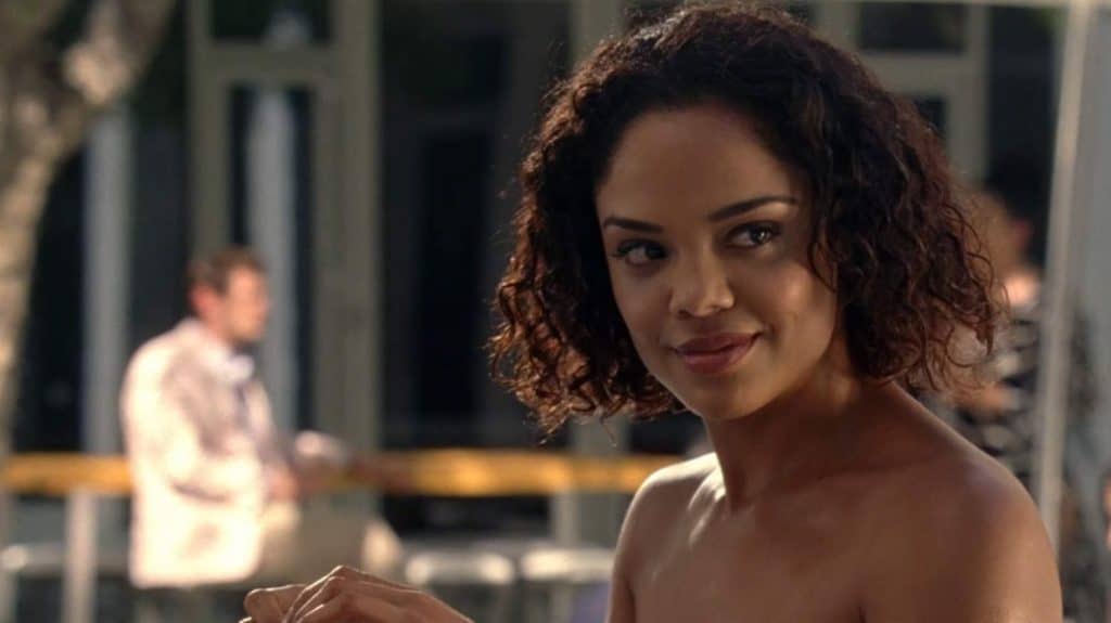 A atriz Tessa Thompson em cena de 'Westworld'. Imagem: HBO/Reprodução