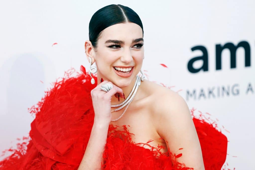 'Argylle': Dua Lipa vai estrear na atuação em thriller com Henry Cavill. Imagem: Andrea Raffin / Shutterstock.com