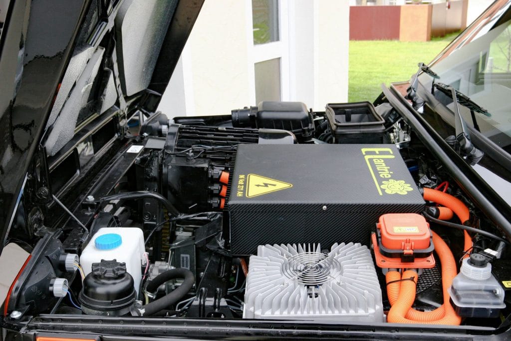 Lada Niva modificado pela Elantrie