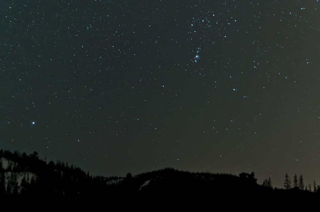 Céu noturno em uma noite estrelada